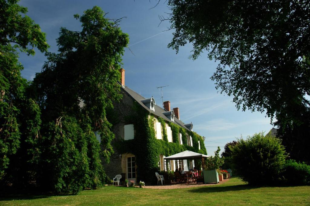 Chambres D'Hotes - Domaine Des Perrieres Crux-la-Ville Exteriör bild